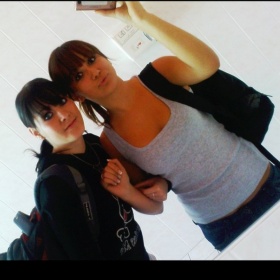 Jednobarevné tílko