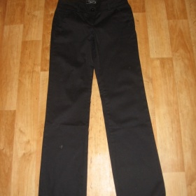 Černé elegantní kalhoty Calliope