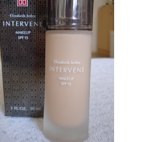 Elizabeth Arden Intervene makeup - foto č. 1