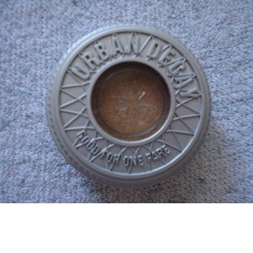 Oční stín Urban Decay Half Baked