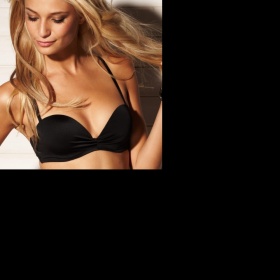 Kde sehnat jednobarevný černý spodní díl plavek bez postranních šňůrek?