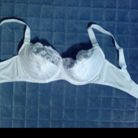 Bílá podprsenka Gorteks