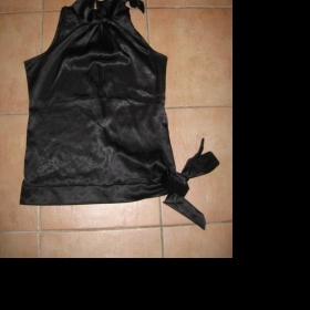 Černý topík ze saténu s vázačkou italský butik - foto č. 1