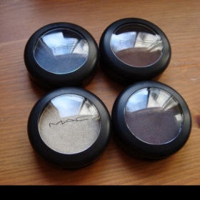 MAC mega metal eye shadow