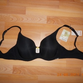 Černá podprsenka Sariana After Eden