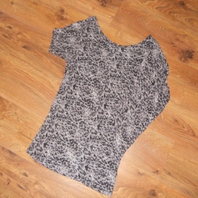 Šedá tygrovaná tunika Bershka