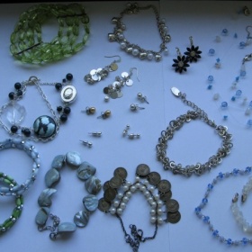Bižuterie - vše za 160 včetně pošty