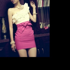 Šaty japonského stylu vhodné na svatbu jako host