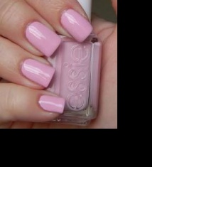 Lak OPI, který by byl podobný Essie French Affair