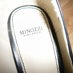 Černé kožené lodičky zn. Minozzi Milano - foto č. 1
