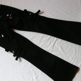 Bokové černé kapsáče B.T. Jeans