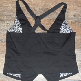 Černá vestička značky Clockhouse