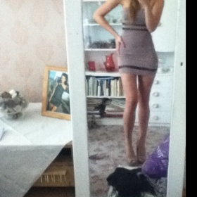 Mini šaty Asos barvy Mink