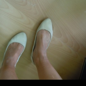 Nude kožené balerínky Zara