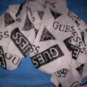 Guess šátek bílý