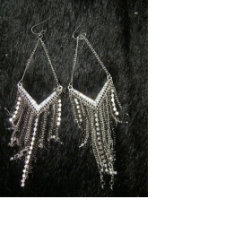 Výrazné visací naušnice