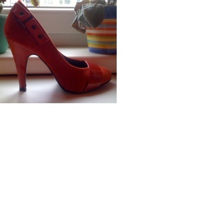 Červené lodičky CCC