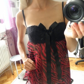 Červenočerný tygrovaný korzet zn. Intissimi