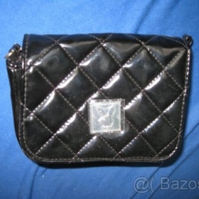 Černá mini kabelka Playboy, řetízková