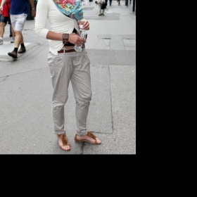 Kalhoty Andrea Kerestešová