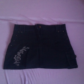 Tmavě modrá poloriflová sukně