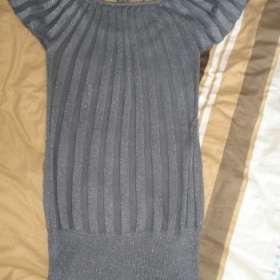 Šedostříbrný delší top zn. Orsay