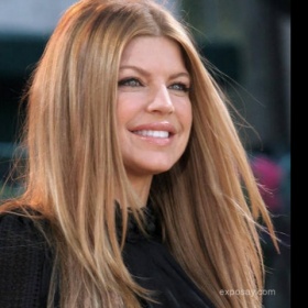 Odstín blond barvy - tmavě perlový