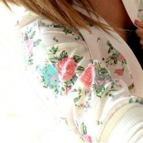 Oblečení s kytičkami