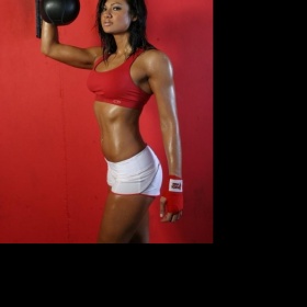 Posilování stehen pro objem