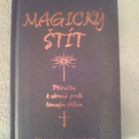 Magický štít - Francis Melville