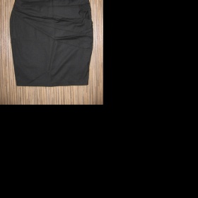 Černá elegantní boková pouzdrová sukně Amisu