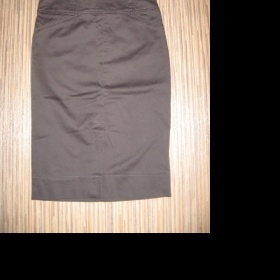 Tmavě hnědá pouzdrová sukně s vyšším pasem Camaieu