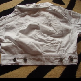 Bílé bolerko Takko