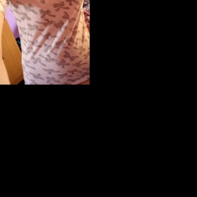 Nude mašličkové tričko z Cropp Townu