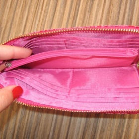 Tmavě růžová kroko peněženka Forever 21