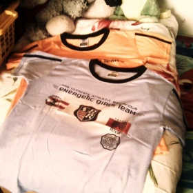 Oranžové a fialové dámské tričko