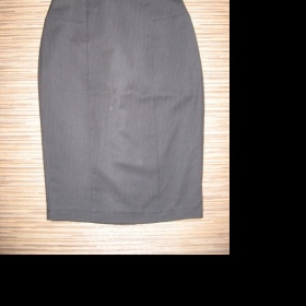 Černá elegantní sukně Orsay s jemným proužkem a vysokým pasem - foto č. 1