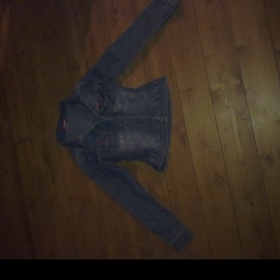 Bundička na podzim z džínoviny