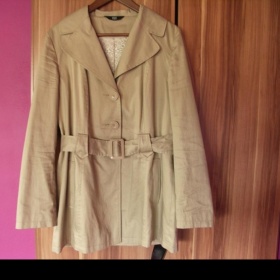 Béžový kabátek FF