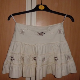 Béžová letní sukně