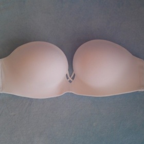 Podprsenka Victoria's Secret Miraculous Multiway - bílá