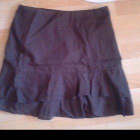 Hnědá sukně s 2 volánky Camaieu