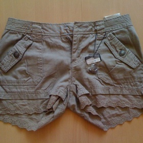 Khaki kraťasy New Yorker