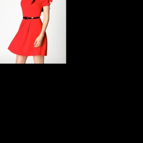 Elegantní červené šaty s páskem