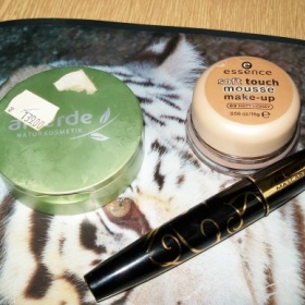 Make up Essence,Alverde,voděodolná řasenka - foto č. 1