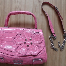 Růžová kabelka Guess - foto č. 1