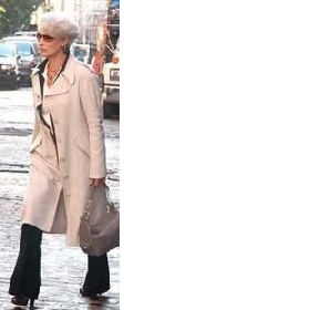 Jak nosit kalhoty se širšími nohvicemi a nevypadat jako stará-mladá?