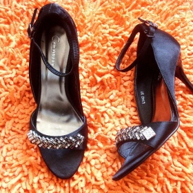 Černé plesové boty 37