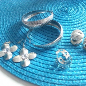 Bižuterie-naušnice