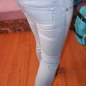 Světle modré džíny diesel matic